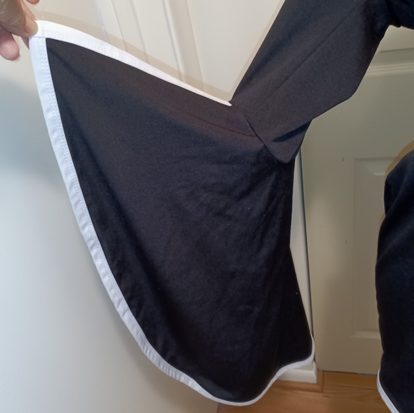 Black Dress White Trim.  L - Picture 2 of 5